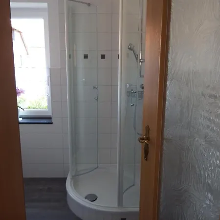 Apartment Ferienwohnung Zum Falkenhof *